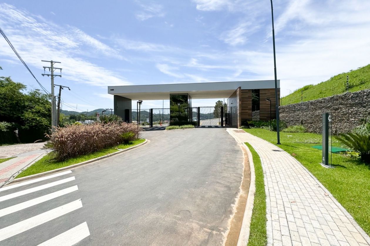 Terreno à venda em condomínio fechado no bairrro Itoupava Norte - foto 1